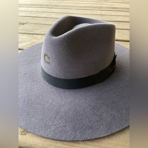 Charlie 1 Horse grey